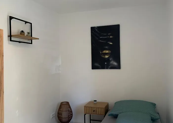 Moderne Naehe Goitzschesee アパート